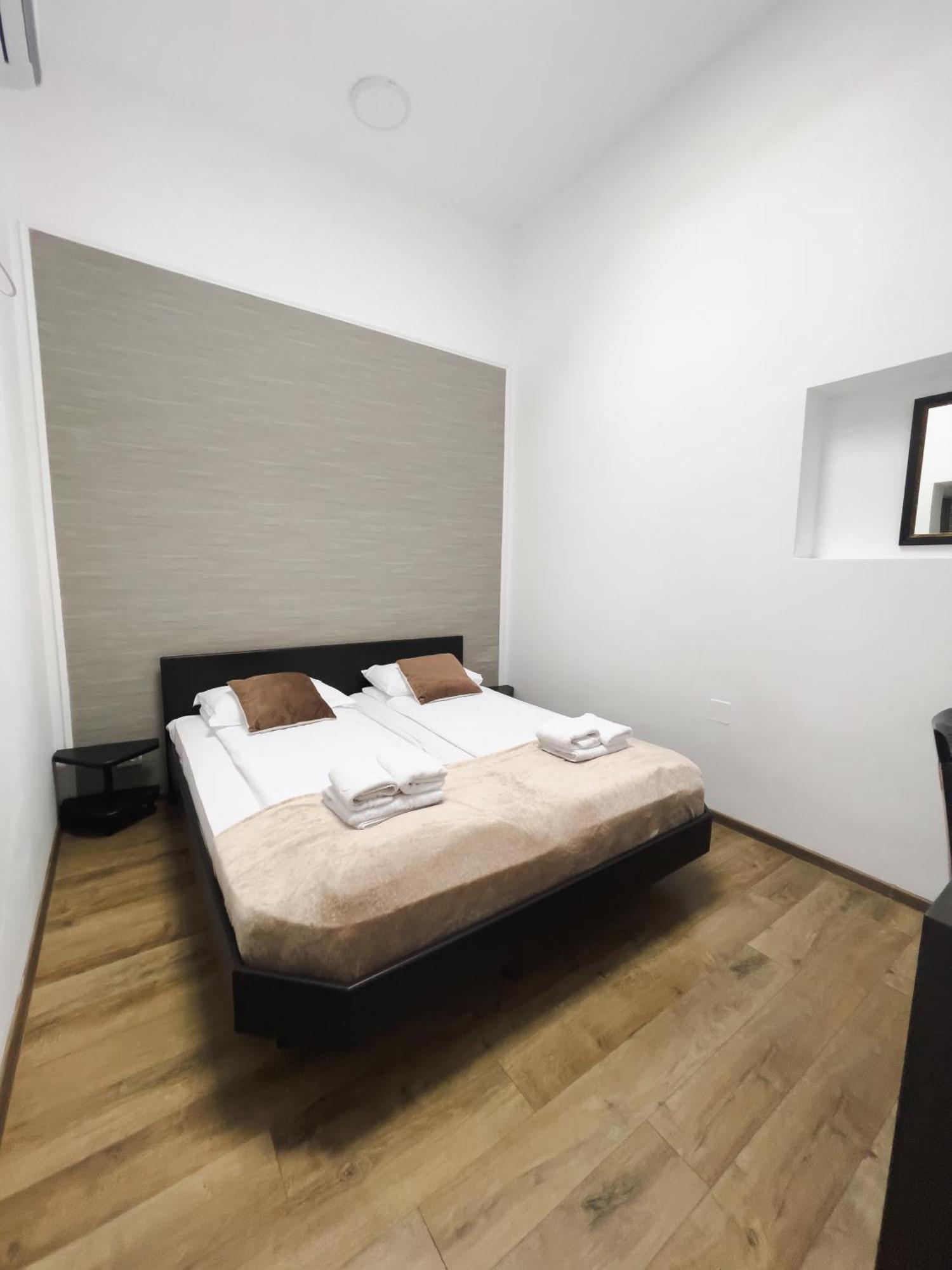 Myda Hotel Apahida Exterior photo