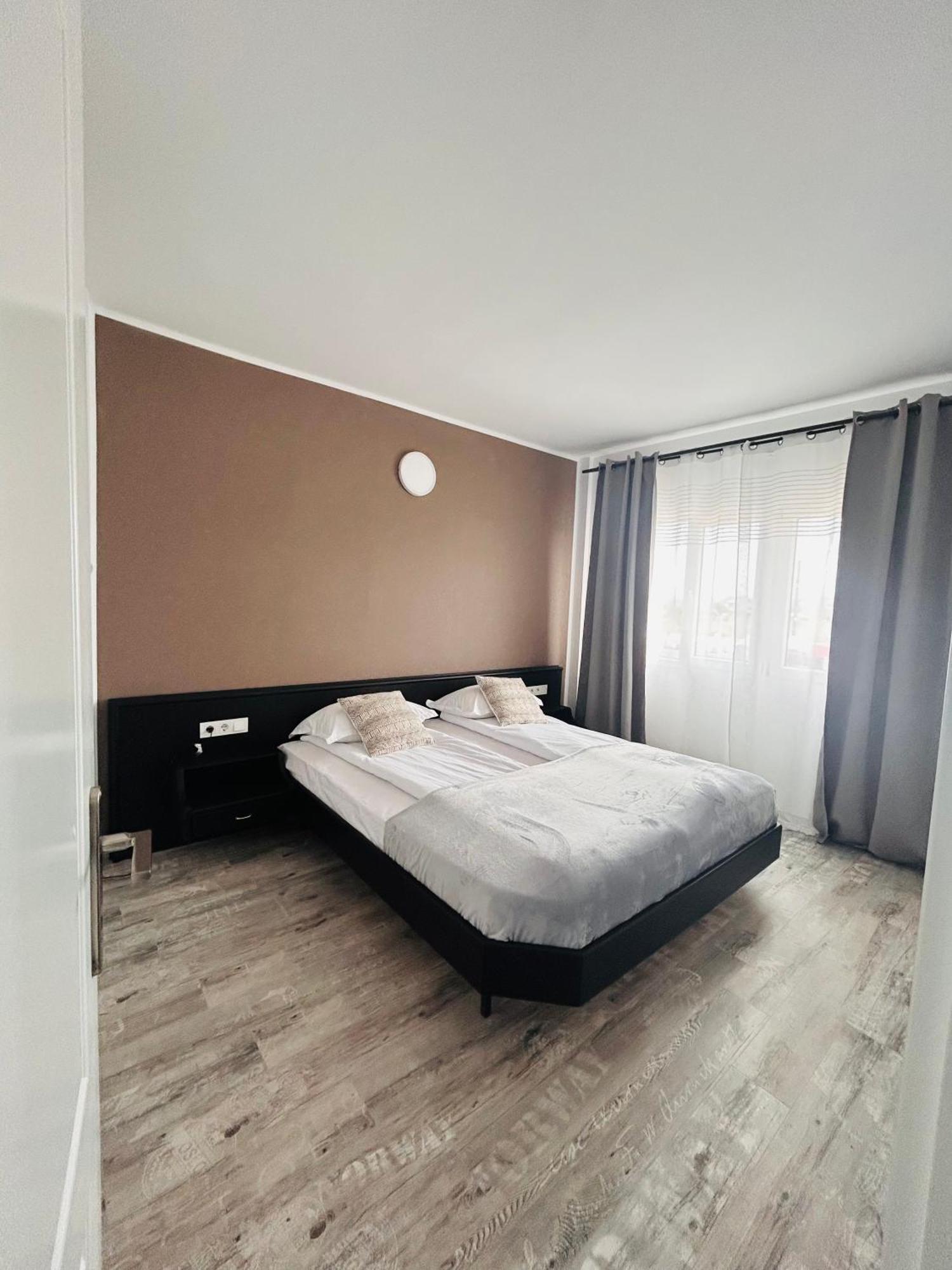 Myda Hotel Apahida Exterior photo