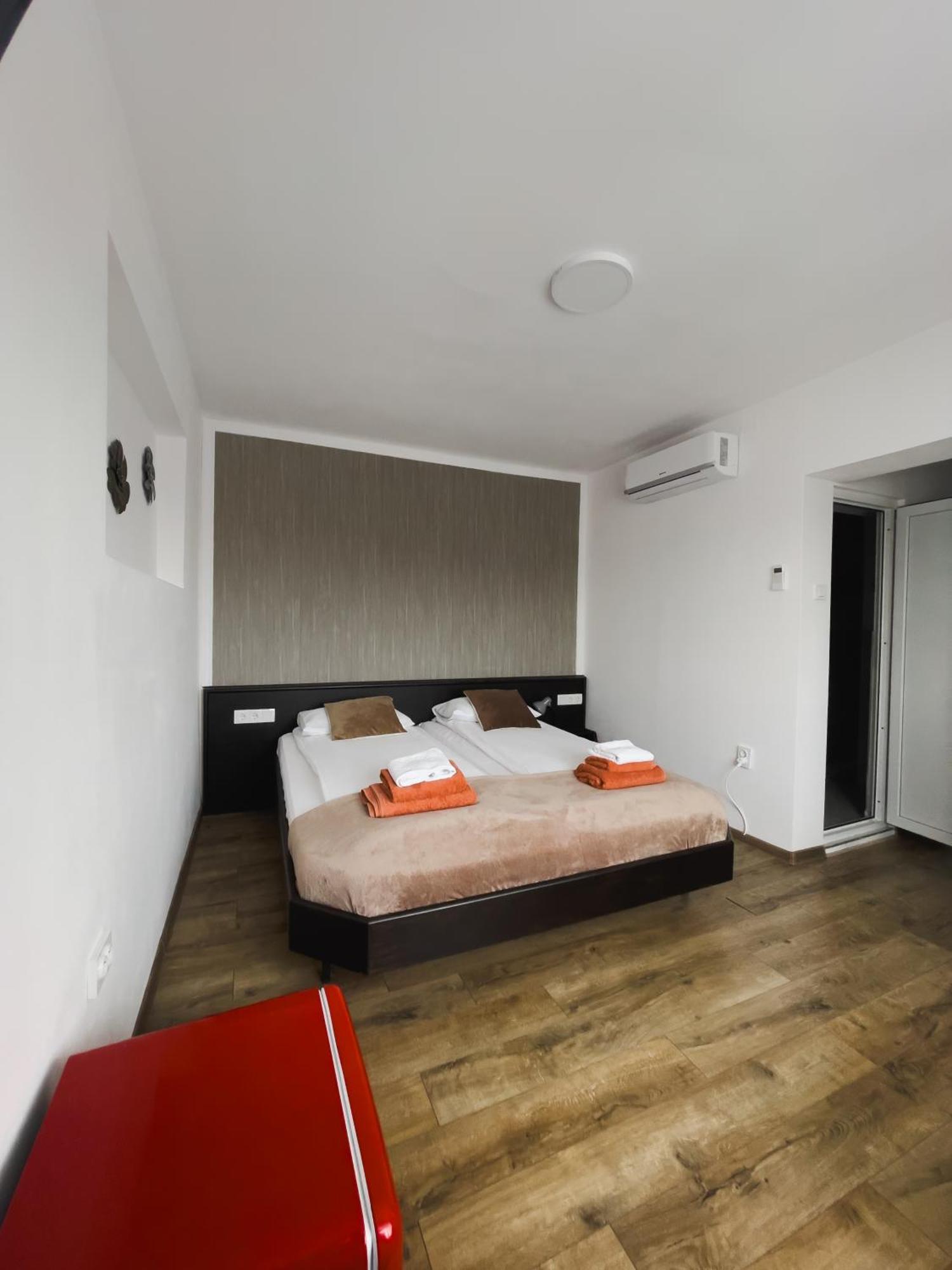 Myda Hotel Apahida Exterior photo